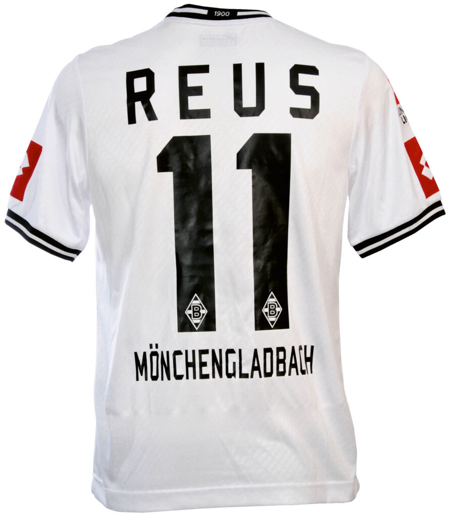 2010_11_Marco_Reus_Postbank_weiss_hinten_11